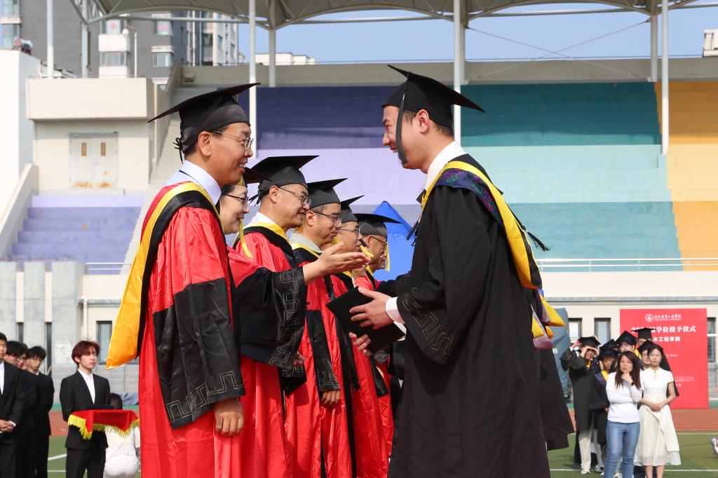 学校现有土木工程